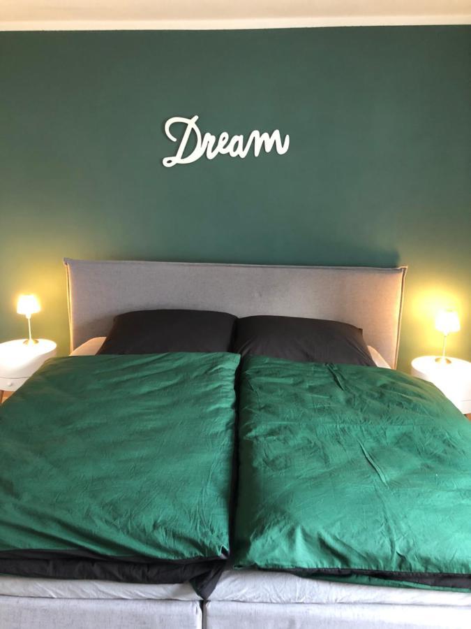 Ferienwohnung Dunja Bullay Bagian luar foto