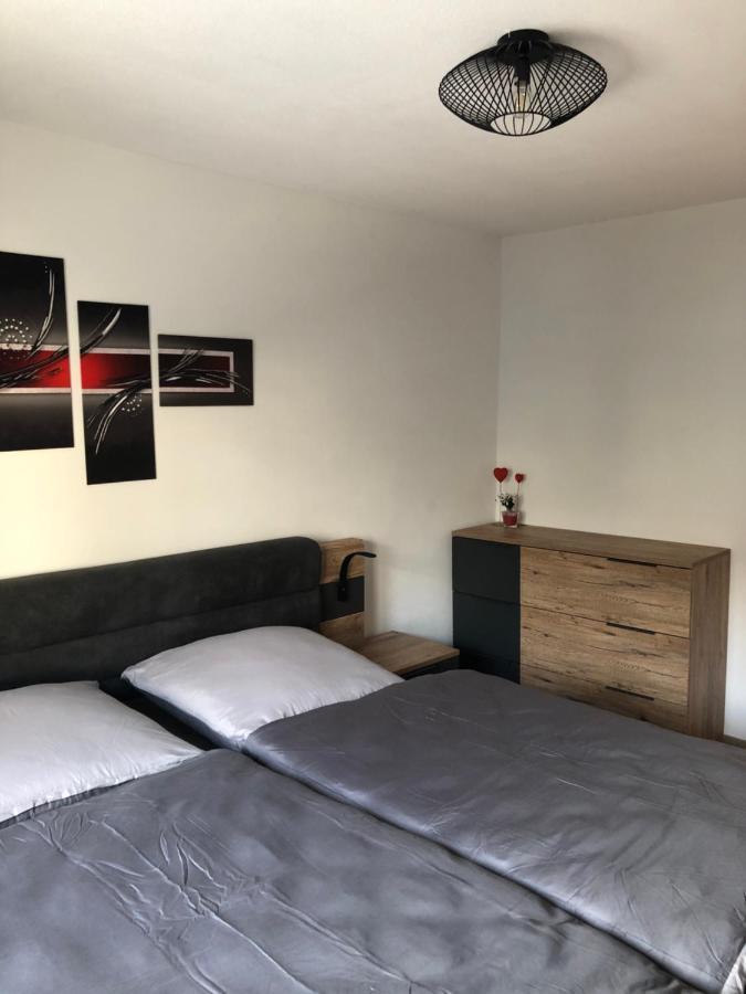 Ferienwohnung Dunja Bullay Bagian luar foto