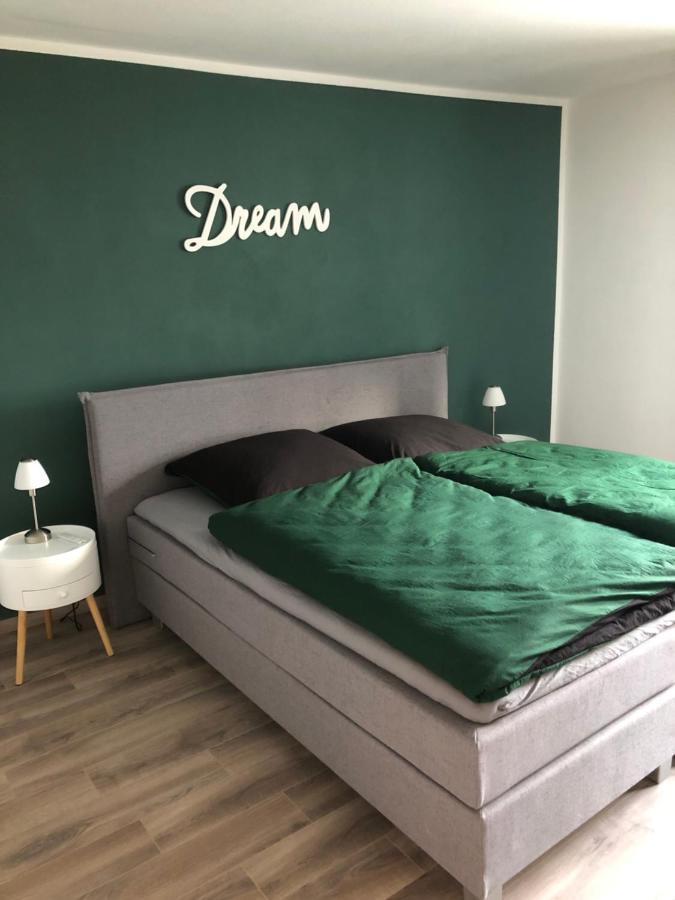 Ferienwohnung Dunja Bullay Bagian luar foto